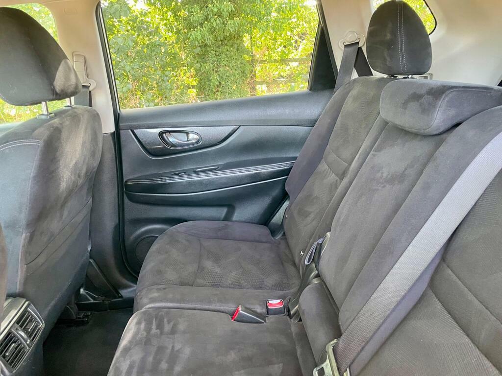 Nissan X-Trail Automatic White #31