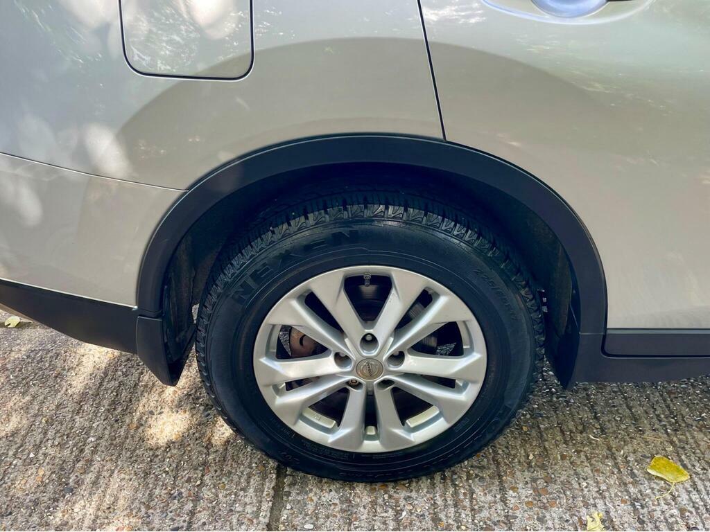 Nissan X-Trail Automatic White #43