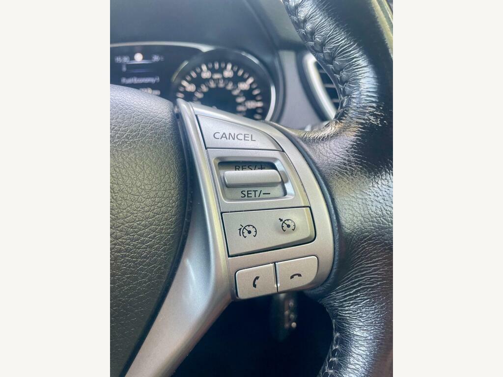 Nissan X-Trail Automatic White #36