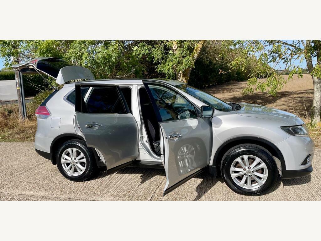 Nissan X-Trail Automatic White #16