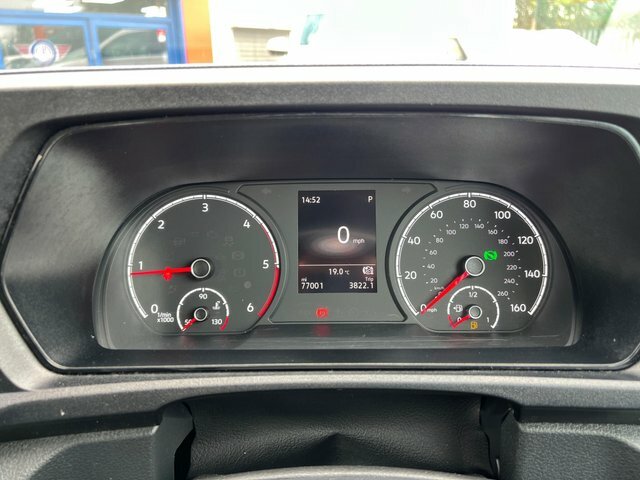 Volkswagen Caddy Maxi Life 2L Null Red #37