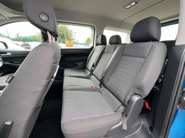 Volkswagen Caddy Maxi Life 2L Null Red #47