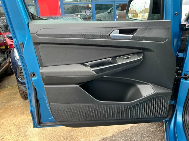 Volkswagen Caddy Maxi Life 2L Null Red #52