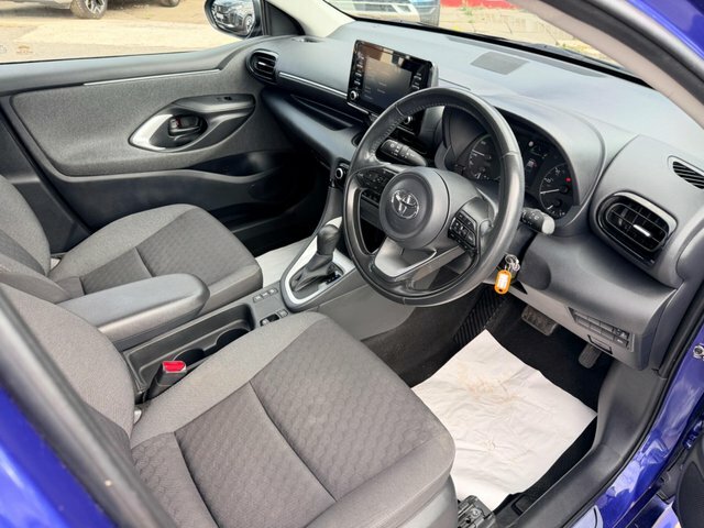 Toyota Yaris Icon Grey #18