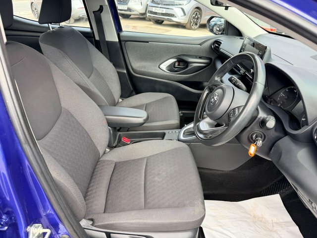 Toyota Yaris Icon Grey #21