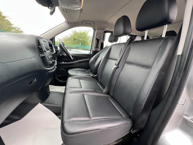 Mercedes-Benz Vito Select Black #44
