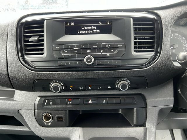 Peugeot Expert 2018 1.6 Bluehdi 1000 S Standard Panel Van Mwb Eur White #5