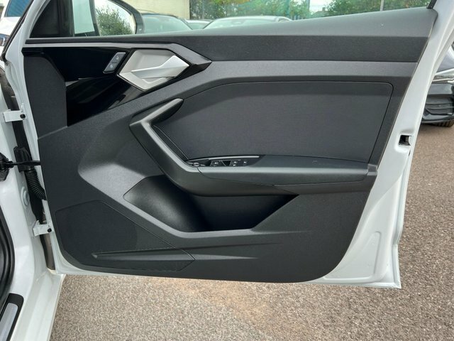 Audi A1 30 Tfsi 110 Sport White #42