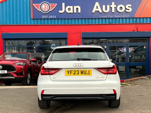 Audi A1 30 Tfsi 110 Sport White #27