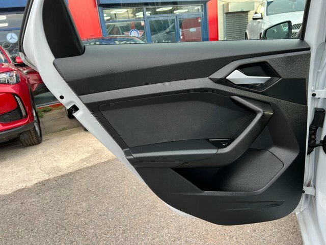 Audi A1 30 Tfsi 110 Sport White #44