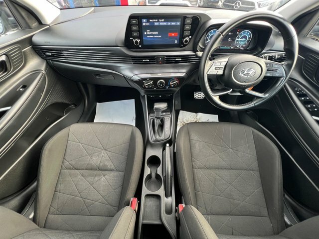 Hyundai Bayon 2023 1.0 T-gdi Mhev Se Connect Dct Euro 6 Ss Grey #3