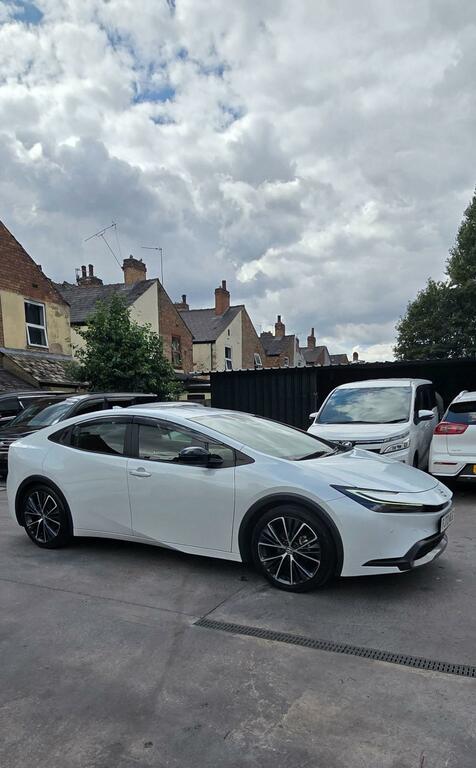 Toyota Prius Hatchback Grey #9