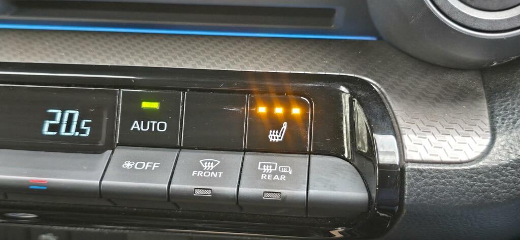 Toyota Prius Hatchback Grey #16