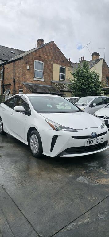 Toyota Prius Hybrid White #3