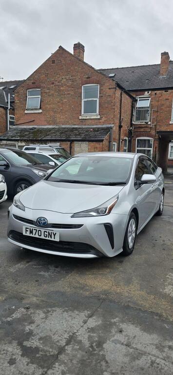 Toyota Prius Hybrid Silver #2
