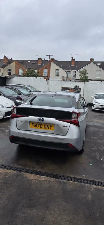 Toyota Prius Hybrid Silver #6