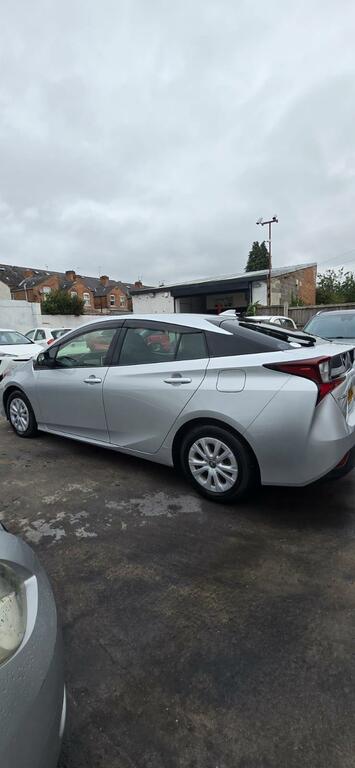 Toyota Prius E Silver #8