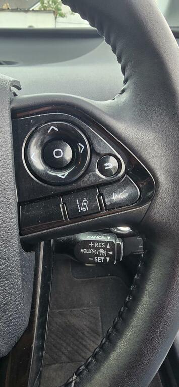 Toyota Prius E Silver #18