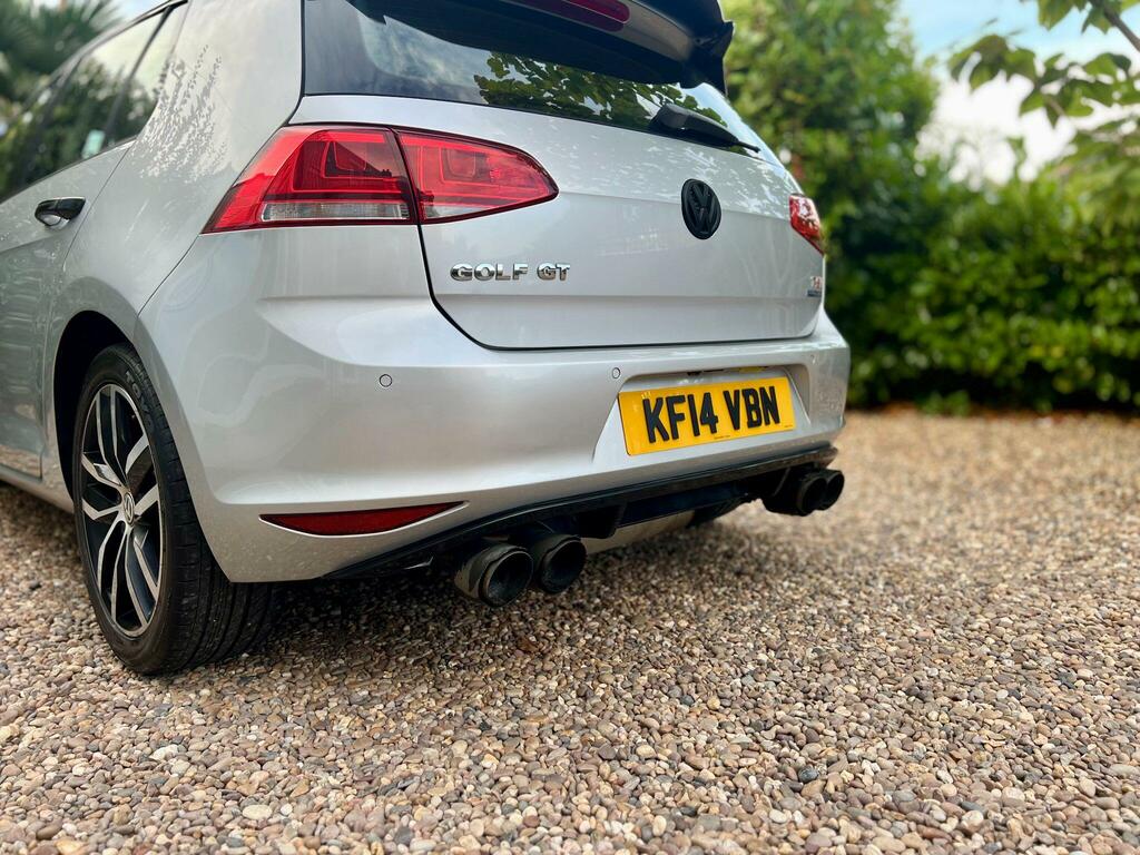 Volkswagen Golf Hatchback 1.6 Tdi Bluemotion Tech Se 2014 Red #11