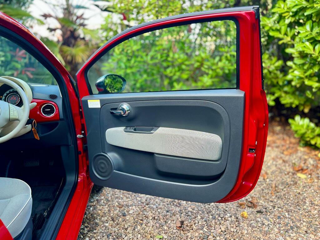 Fiat 500 1.2L Lounge White #10