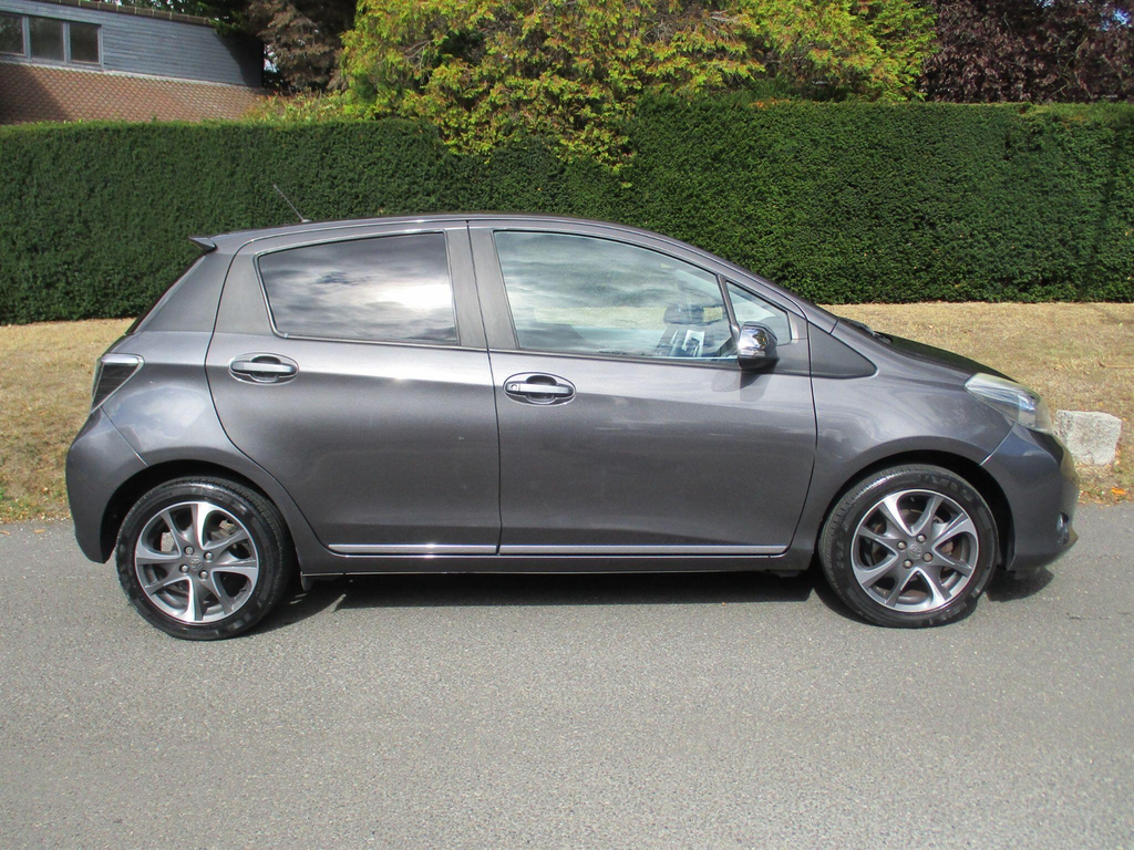 Toyota Yaris 1.33 Dual Vvt-i Trend Euro 5 Grey #6