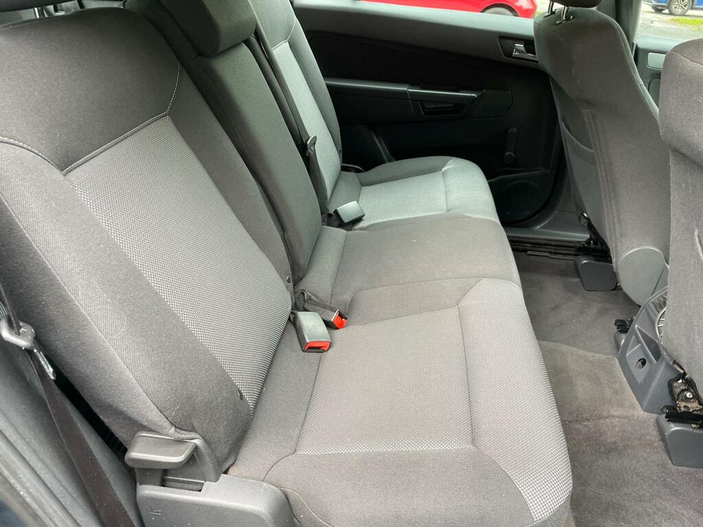 Vauxhall Zafira Mpv White #18