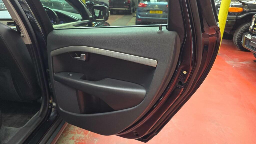Volvo XC70 2.0 Xc70 Se Green #22