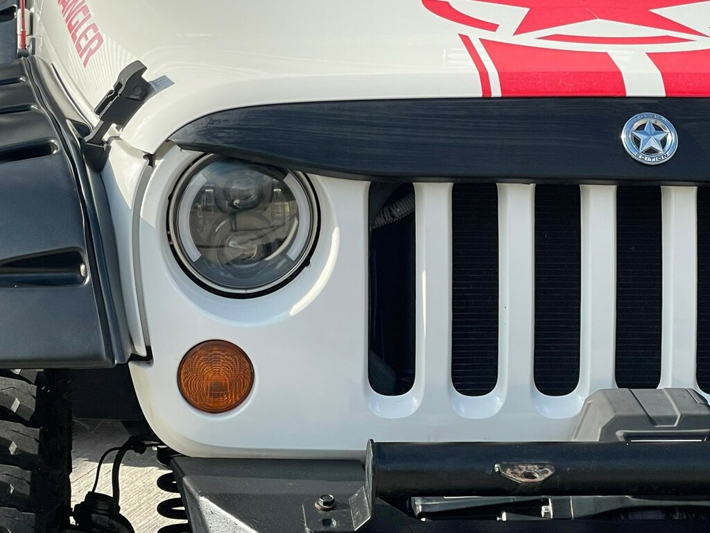 Jeep Wrangler Convertible Amazing Rust Free Chassis White #5
