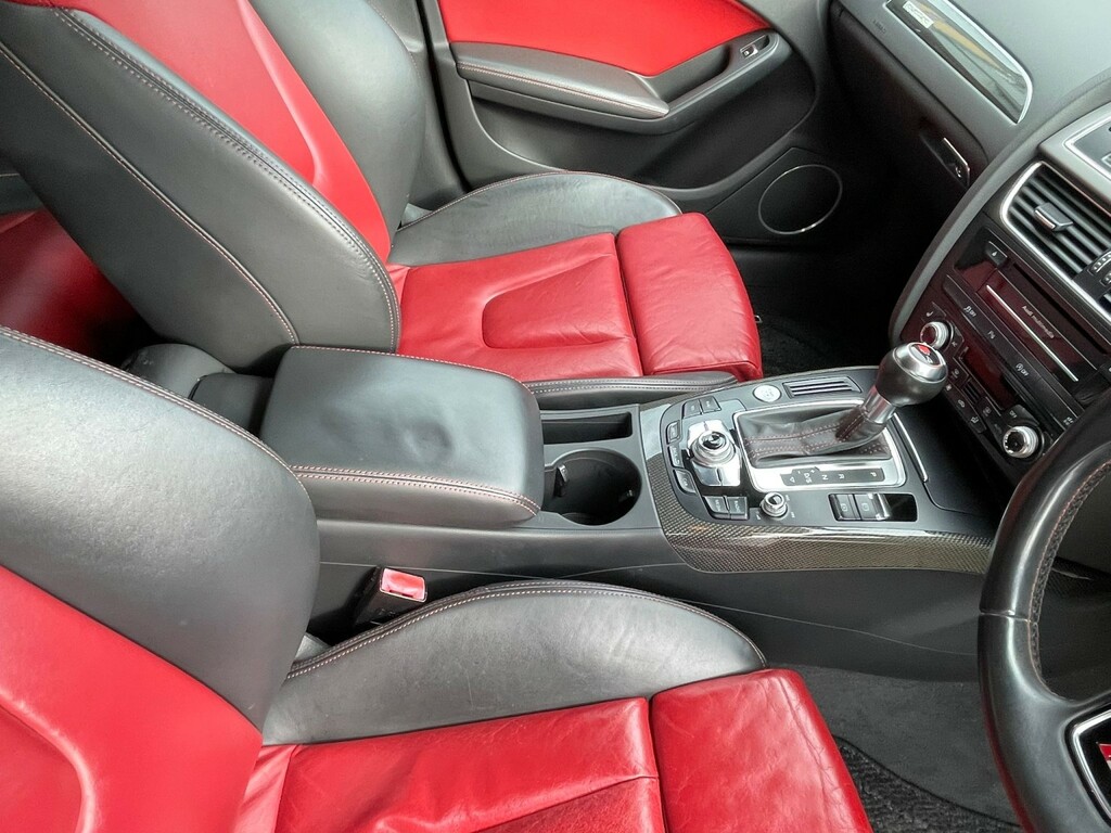 Audi S4 S4 Avant Quattro Black Edition 5-Door White #51