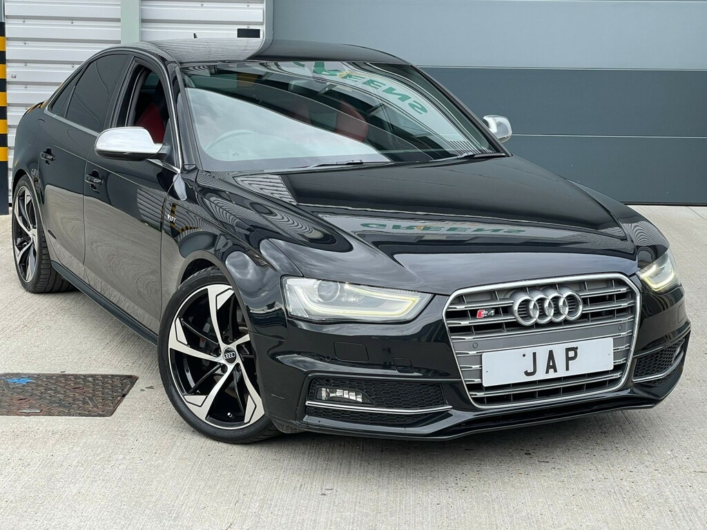Audi S4 S4 Avant Quattro Black Edition 5-Door White #36