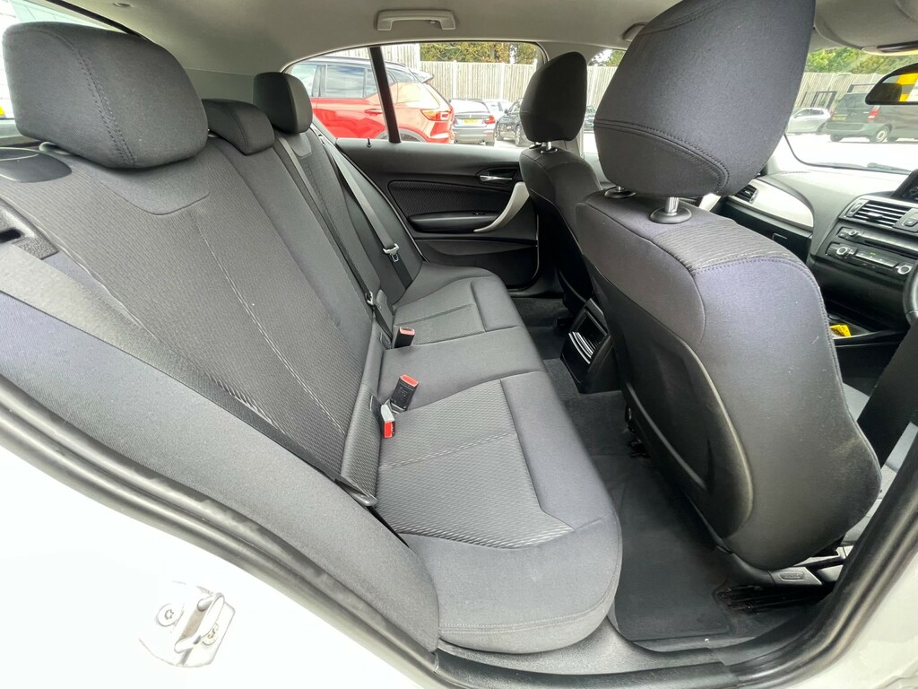 BMW 1 Series 116D Sport White #52