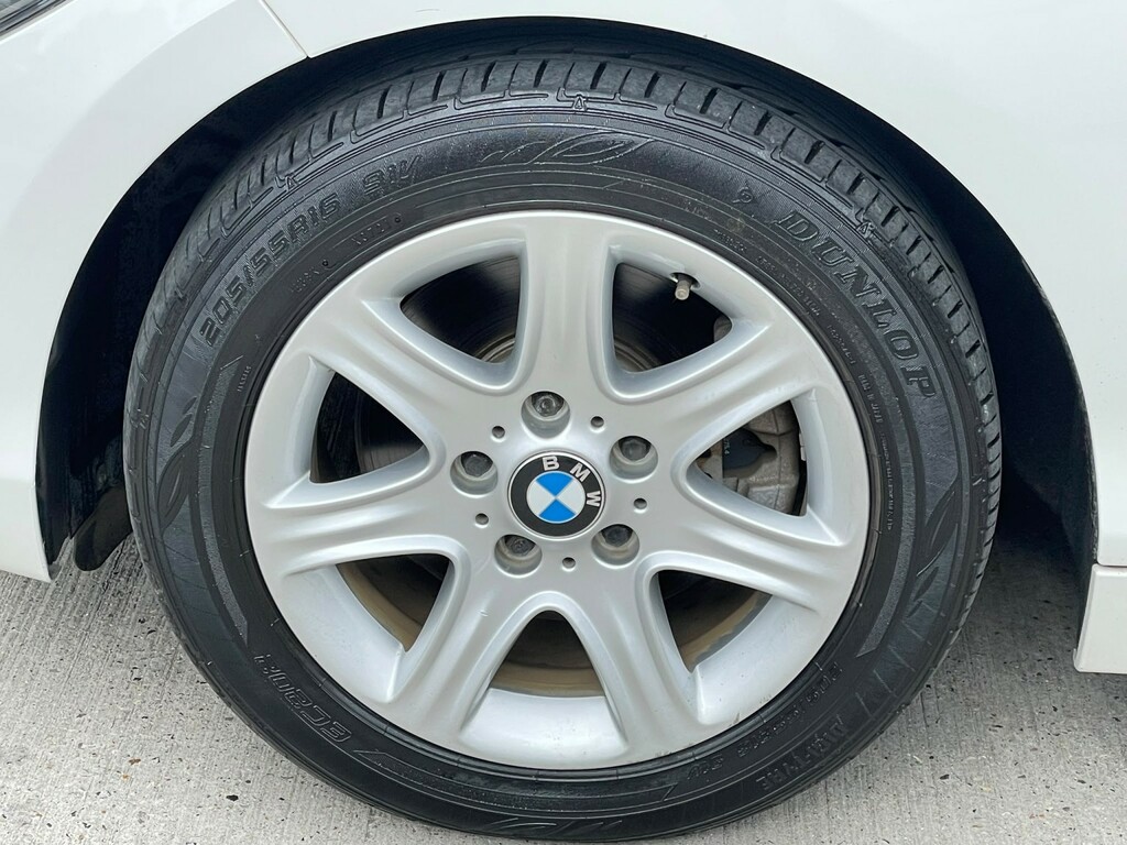 BMW 1 Series 116D Sport White #32