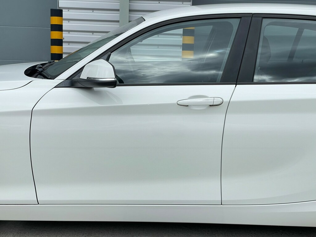 BMW 1 Series 116D Sport White #28