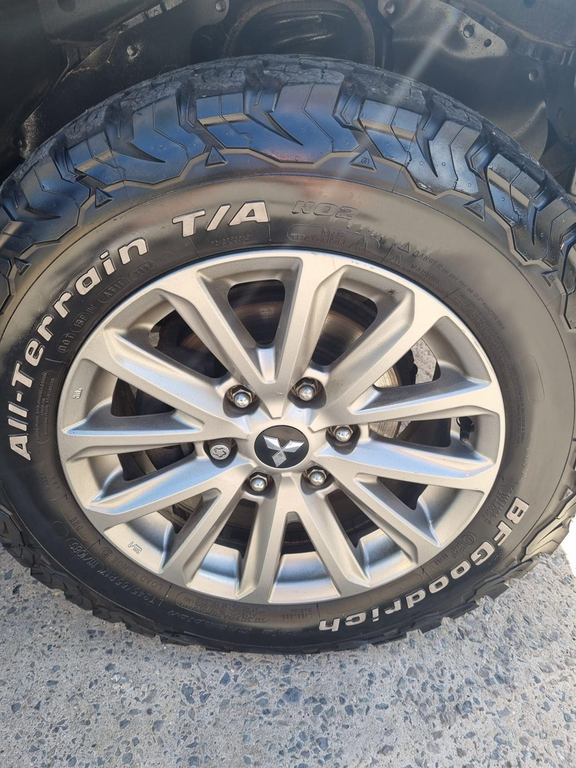 Mitsubishi L200 2.4L Dc Warrior Red #19