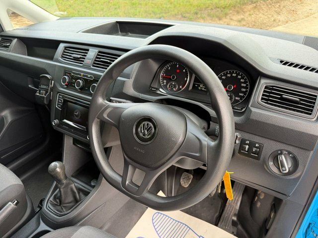 Volkswagen Caddy Maxi 2016 2.0 Tdi C20 Bluemotion Tech Startline Panel V Blue #2