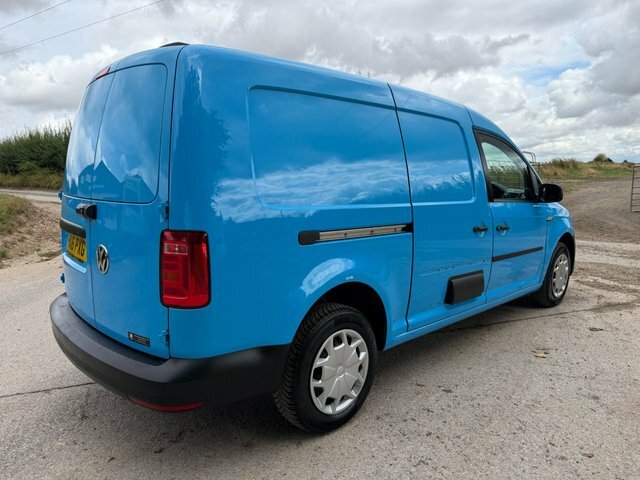 Volkswagen Caddy Maxi 2016 2.0 Tdi C20 Bluemotion Tech Startline Panel V Blue #6