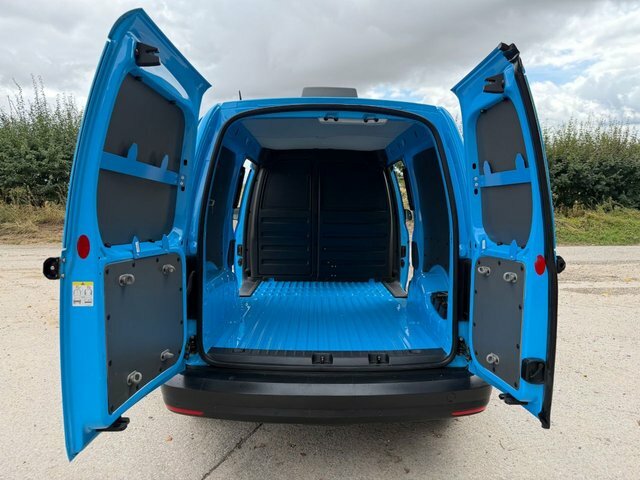 Volkswagen Caddy Maxi 2.0 Tdi C20 Bluemotion Tech Startline Panel Van 6D Blue #9