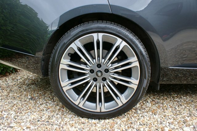 Land Rover Range Rover Sv Black #8