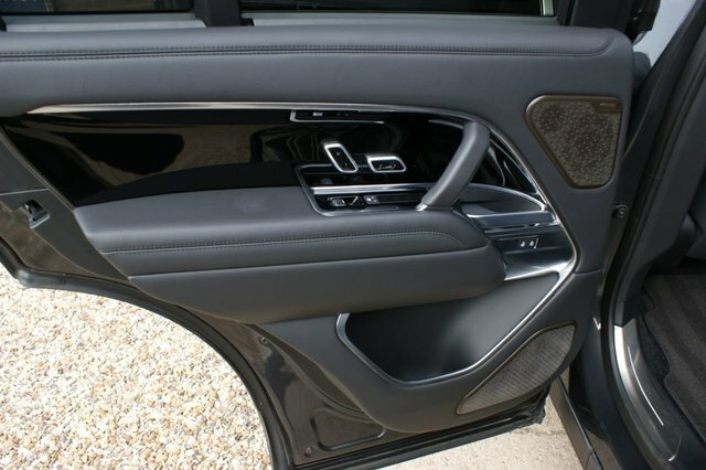 Land Rover Range Rover Sv Black #25