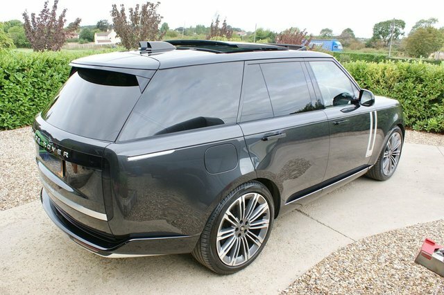 Land Rover Range Rover Sv Black #10