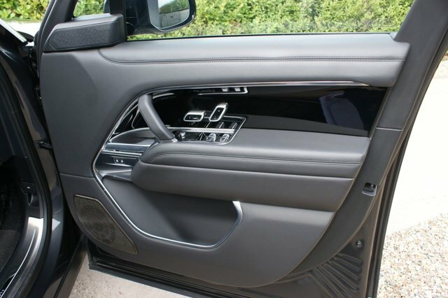 Land Rover Range Rover Sv Black #44