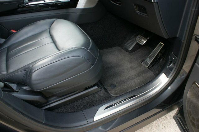 Land Rover Range Rover Sv Black #46