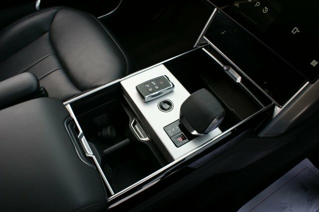 Land Rover Range Rover Sv Black #56