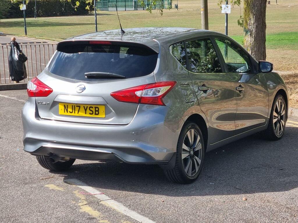 Nissan Pulsar Hatchback #7