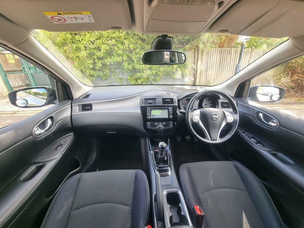 Nissan Pulsar Hatchback #11