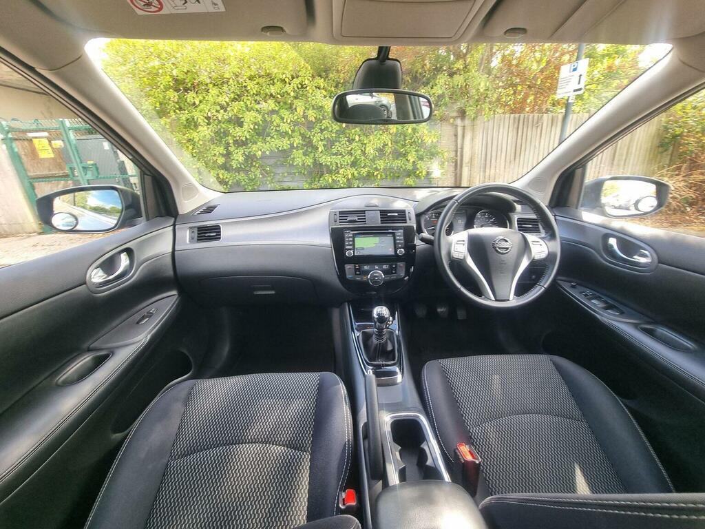 Nissan Pulsar Hatchback #10