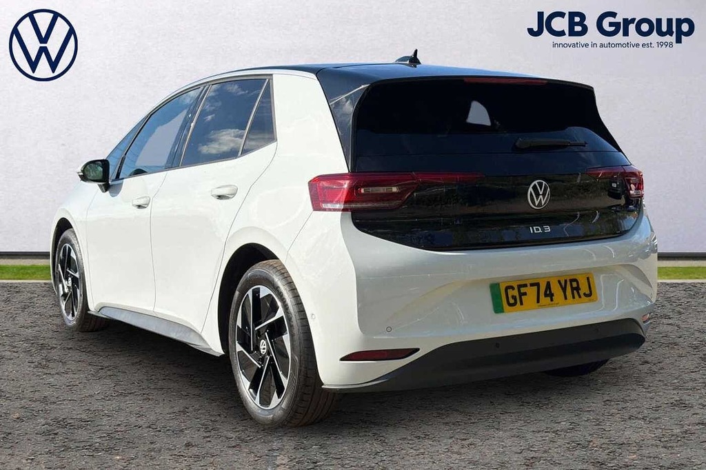 Volkswagen ID.3 Pro 59Kwh Match Hatchback White #3