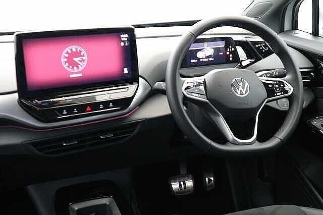 Volkswagen ID.5 Pro Performance 77Kwh Style Suv White #2