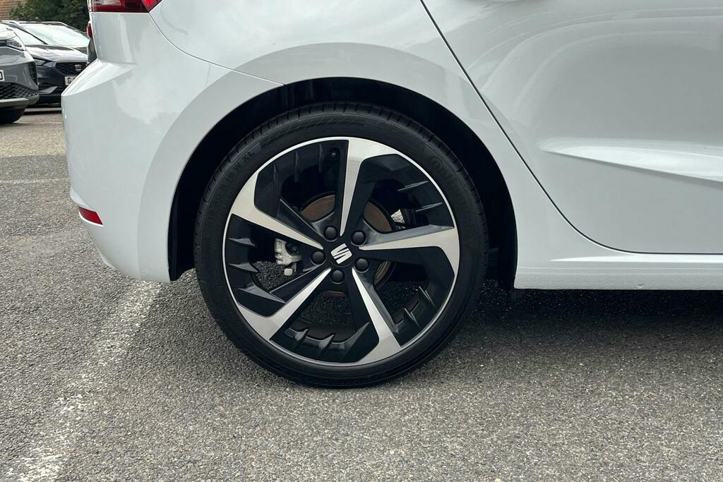 Seat Ibiza 1.0 Tsi Fr Sport Hatchback White #5