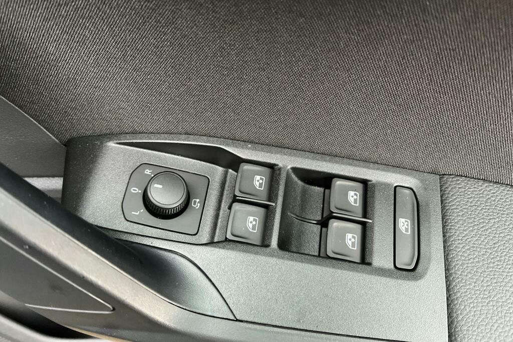 Seat Leon Hatch Fr Sport 1.5 Etsi Afv 115 7-Speed White #21